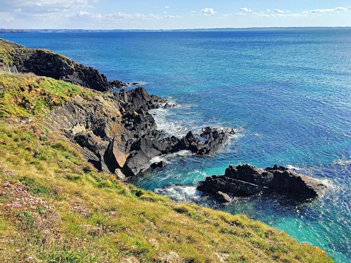 Вилла Maison En Pierres Proche Plage Goulien - Ideal Surf Et Randonnee - Fr-1-370-59 Крозон Экстерьер фото